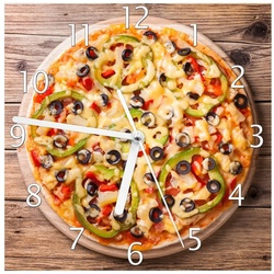 Wallario Wanduhr Italienische Pizza mit Peperoni, Oliven. Paprika und Käse (Glasuhr) gelb 20 cm x 20 cm