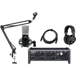 Tascam US-2x2HR USB Audio-Interface Podcast Set