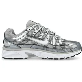 Nike P-6000 Damen Grey Fog/White/Metallic Cool Grey 42
