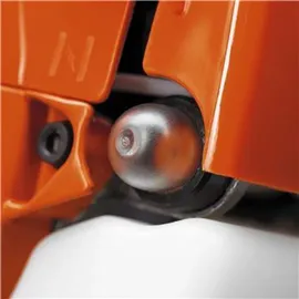 Husqvarna 122C