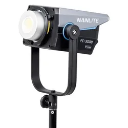 Nanlite FC-300B Bi-Color Reportage- und Studio-Scheinwerfer