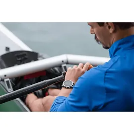 Garmin Fenix 7 Standard silber mit graphitfarbenem Armband