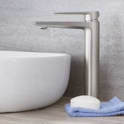 Hohe 26cm Waschtischarmatur in gebürstetem Nickel Modern Einhebel-Design - Harting, von Hudson Reed