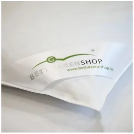 BettwarenShop Daunendecke Zirbe extra leicht, Füllung: 65% Daunen, 25% Zirbe, 10% Federn 135x200 cm