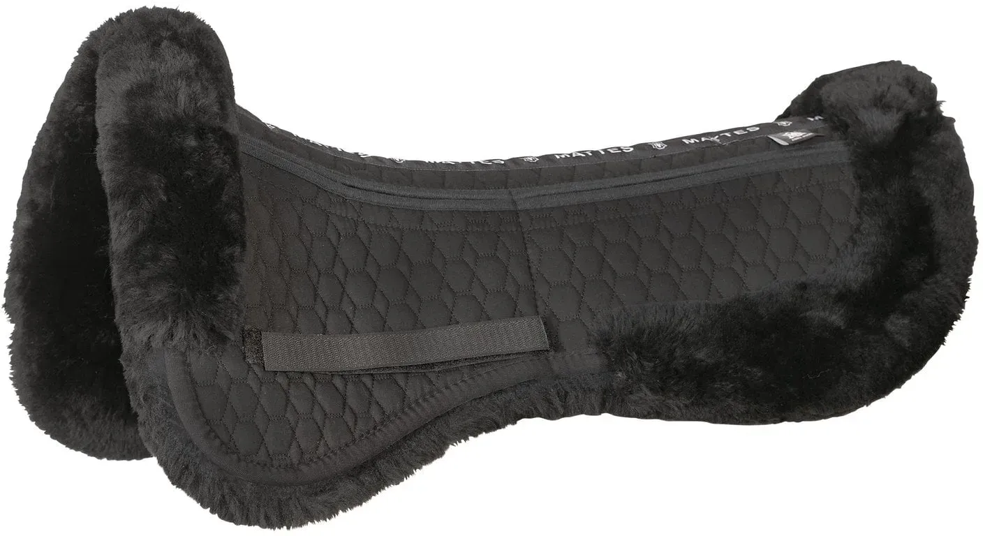 MATTES Sattelpad Lammfell mit CORRECTION® schwarz/schwarz Dressur/Large