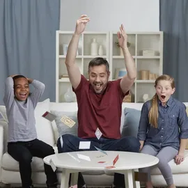 Hasbro Monopoly Brettspiel