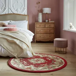 Kadima Design Traditioneller Wollteppich `Beauly` mit Handgeschnitzten Details. Farbe: Rot-Beige, 120x120 cm