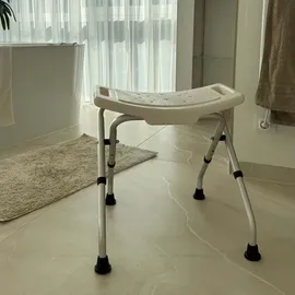 Wenko Duschhocker höhenverstellbar 47-51cm klappbar weiß