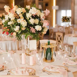 Relaxdays Weinglashalter, Bambus, für 6 Gläser, rund Ø 25cm, Weingeschenk, Bar, Weinbutler mit Weinflaschenhalter, natur