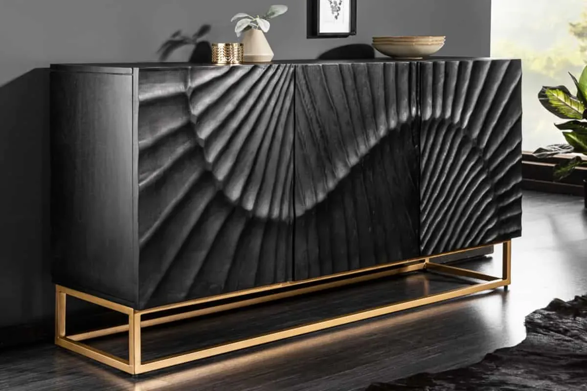 Massives Sideboard SCORPION 140cm schwarz Mangoholz aufwendige 3D Schnitzereien