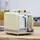 Swan ST19010CNEU Retro Toaster Breite Schlitze 2 Scheiben 3 Funktionen 6 Stufen Toasting, Vintage Creme,