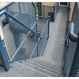 AKO Sicherheitsmatte 120 x 600 cm Rot