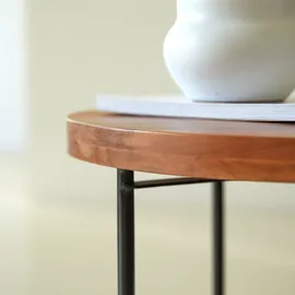 Tikamoon Couchtisch Key Wood aus Akazienholz