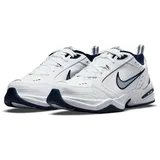 Nike Air Monarch IV Fitnessschuhe extraweit Herren 102 white/metallic silver-midnight navy 40.5