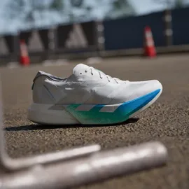 adidas Adizero Adios Pro 4 Damen Slim Crystal White / Matte Silver / Glory Green 36,5