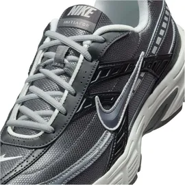 Nike Initiator Herren Anthracite / Metallic Cool Grey / Smoke 42,5
