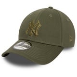 New Era 39Thirty Stretch Cap - Outline NY Yankees in Olive, Größe M/L