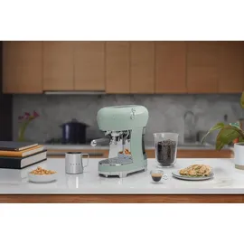 Smeg Espressomaschine ECF02PGEU Pastellgrün