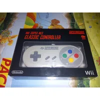 Club Nintendo Wii Super NES Classic Controller Neu OVP ungeöffnet (Nintendo Wii)