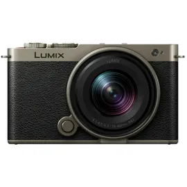 Panasonic Lumix DC-S9 Gehäuse (Titan/Black) + S 18-40/4,5-6,3