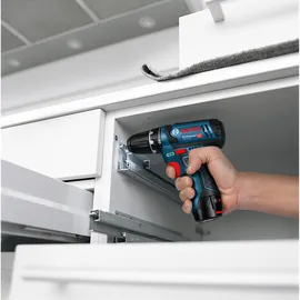 Bosch GSR 12V-15 Professional inkl. 2 x 2,0 Ah Akku + Ladegerät + Softbag + 39-tlg. Zubehör 0615990L6Z