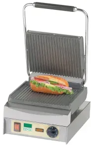 Neumärker Manufaktur Kontaktgrill Panini Master, Zuverlässiger Grill mit Digitaltimer und massiven Graugussplatten, oben + unten geriffelt