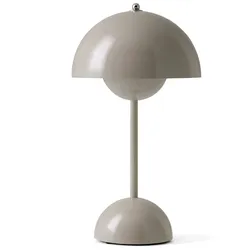 &Tradition - Flowerpot Akku Tischleuchte VP9 mit magnetischem Ladekabel, glänzend, graubeige