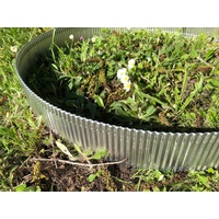 Schlögel Rasenkante Rasenkante Rille Welle Aluminium Abtrennung Grab Garten Begrenzungsleiste für Rasenroboter, gut formbar bedingt durch die eingeprägten Rillen 140 cm x 7.5 cm