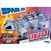 Round2 590979 - 1/72 Space: 1999, Eagle 4 w/ Lab Pod & Spine Booster