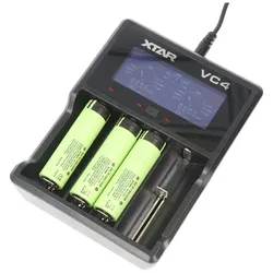 AccuCell 3x Panasonic 18650 Li-Ion Akku und 4fach Li-Ion Schnell-Ladegerät