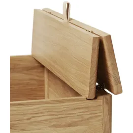 Form & Refine A Line Bank und Truhe