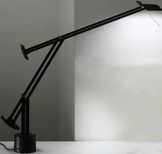Artemide Tischleuchte A005 010