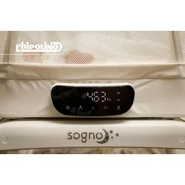 Chipolino Beistellbett Sogno 2 in 1 Spieltisch, Fernbedienung, eingebaute Waage beige