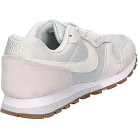 Nike MD Runner 2 Damen Photon Dust/Sail/White/Gum 40