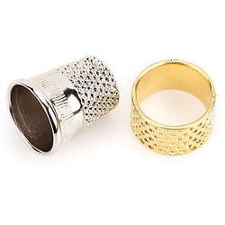 buttinette Fingerhut und Fingerring im Set