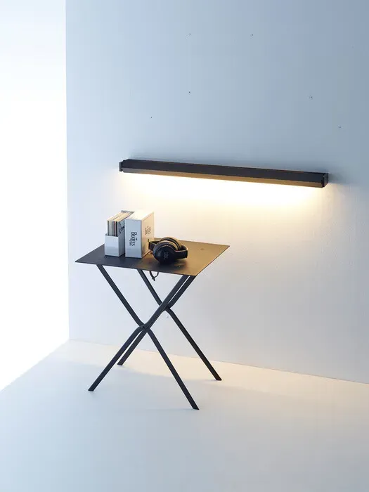 Gera-Leuchten LED-Wandleuchte GL 6 braun, Designer Thomas Ritt, 60x4x8 cm