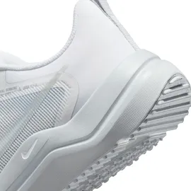 Nike Downshifter 12 Damen White / Pure Platinum / Metallic Silver 38